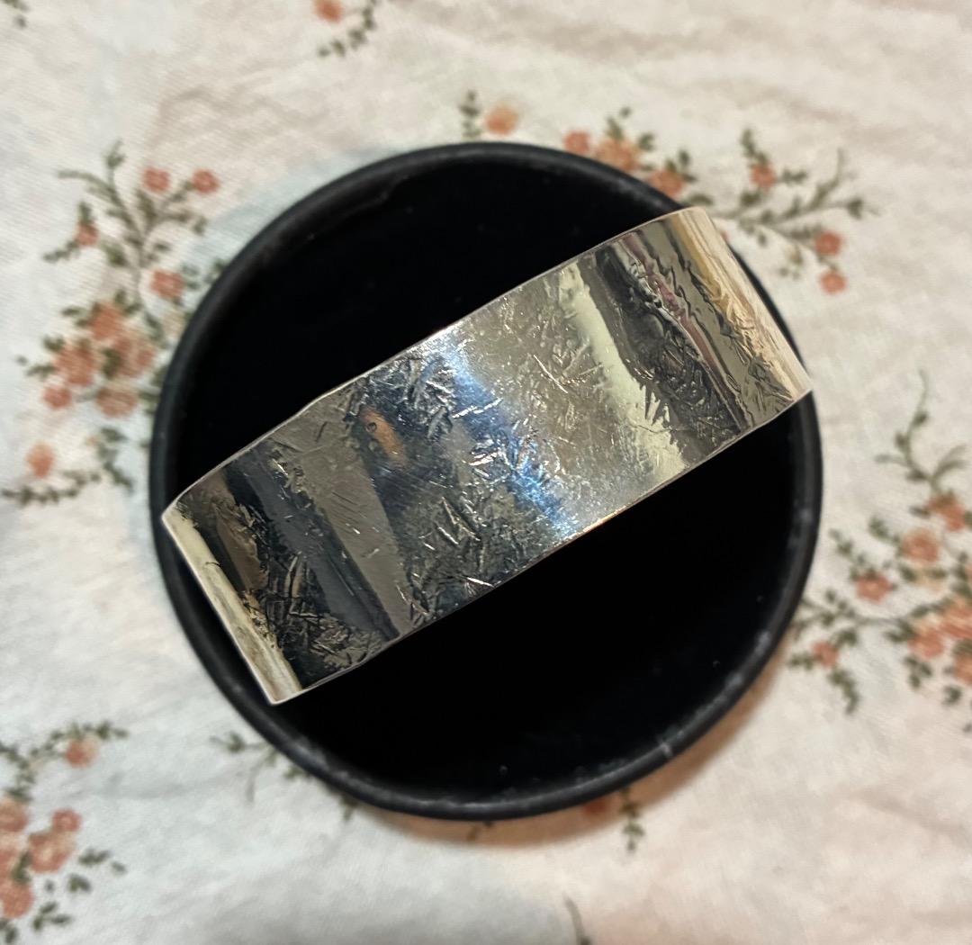 【美品】accessorys mau シルバーオープンバングル 2cm バングル2mm 銀