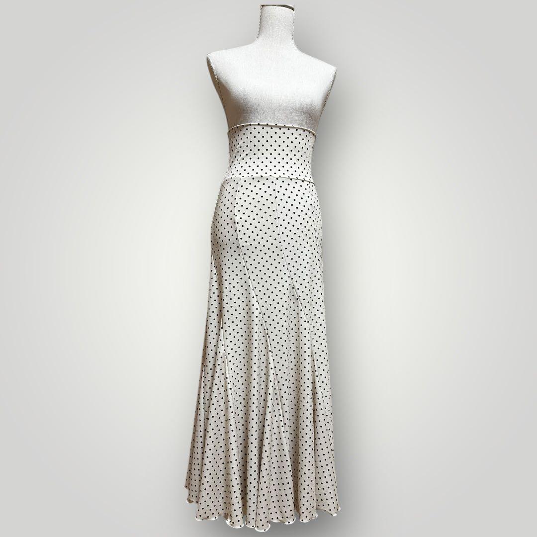 フラメンコファルダ　エスカルゴタイプ　アイボリー水玉 フラメンコファルダ エスカルゴタイプ アイボリー水玉