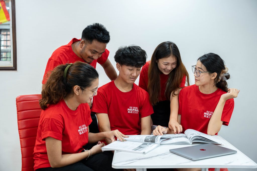 5-Day University & ELE USAL Academic Tour